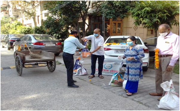 SMILE IN THE FACE OF SISTER